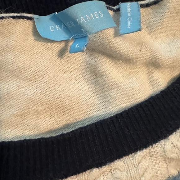 ⭐️ Sale ⭐️ Draper James |Windowpane Cable Puff Sleeve Sweater - Picture 4 of 4